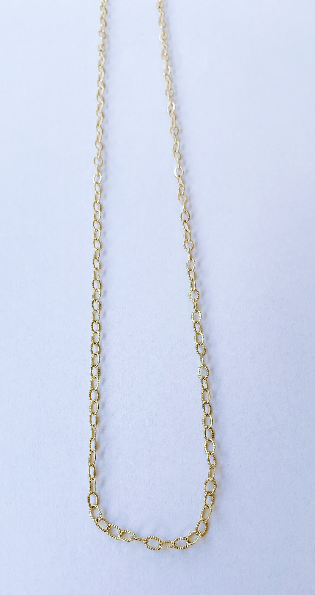 Rolo dainty textured chain bracelet