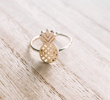 Load image into Gallery viewer, Pineapple ring
